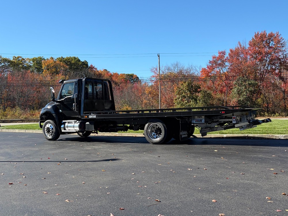2027 International MV Rollback (Key# 2127) 2